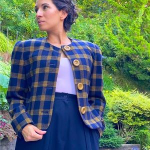 Amazing Anne Klein wool and cashemere jacket with shoulder pads, size 4